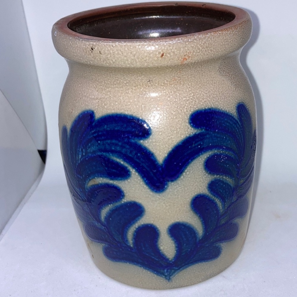 rustic 1994 BBP Salt glazed pottery / stoneware Blue Heart Crock / pot / jar